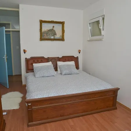 Adele Apartamento
